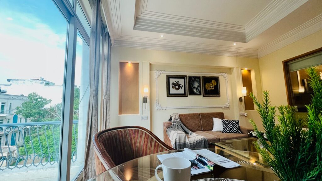581 2ND FLOOR 3BHK 11110