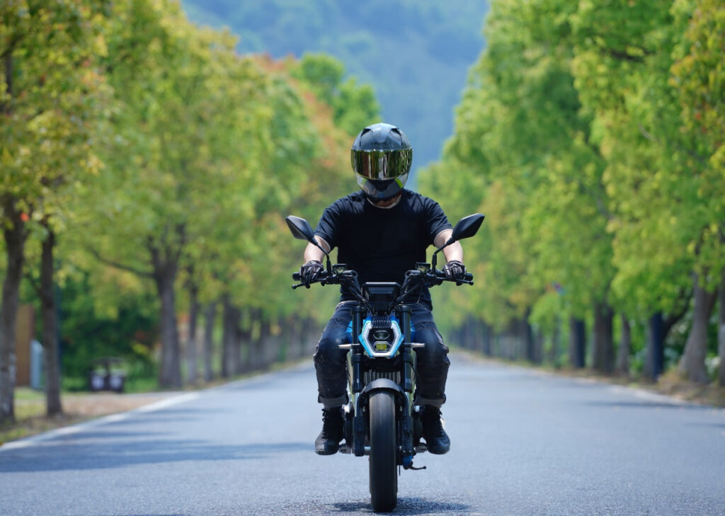 Environmental-Benefits-of-Tromox-Electric-Motorcycle-