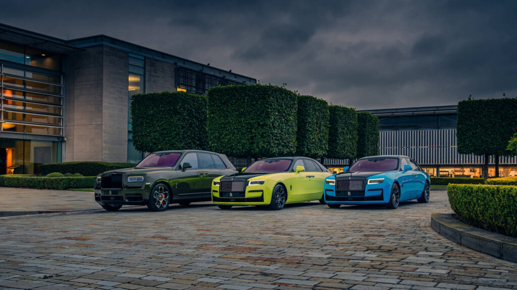 4k-laptop-car-mansion-luxury-cars-bd3dmymq9p6u5qlz