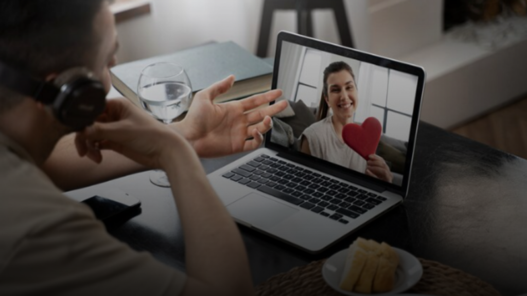Identifying the Hallmarks of a Strong and Vibrant Long-Distance Relationship
