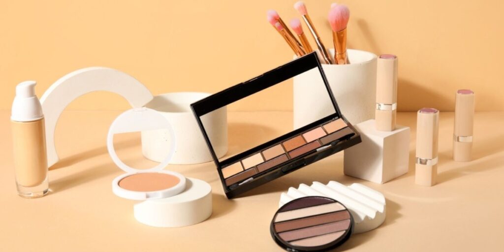 Makeup products (3)