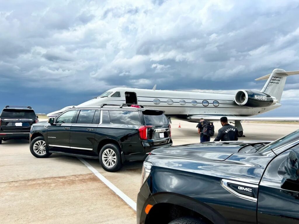 6 Transportation service DeKalb Peachtree Airport