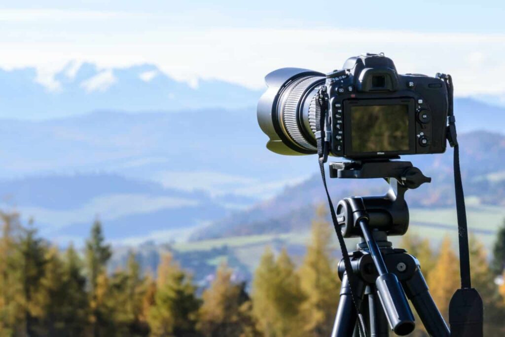 camera-hero-section1-1536x1024
