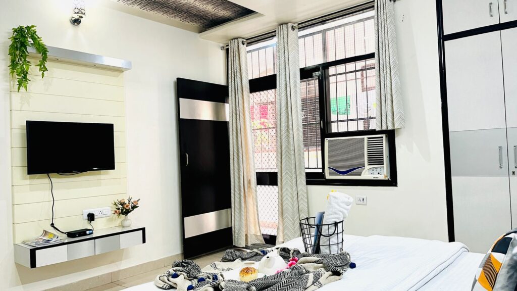 3 BHK 2ND FLOOR JAIPUR. 2ND BEDROOM