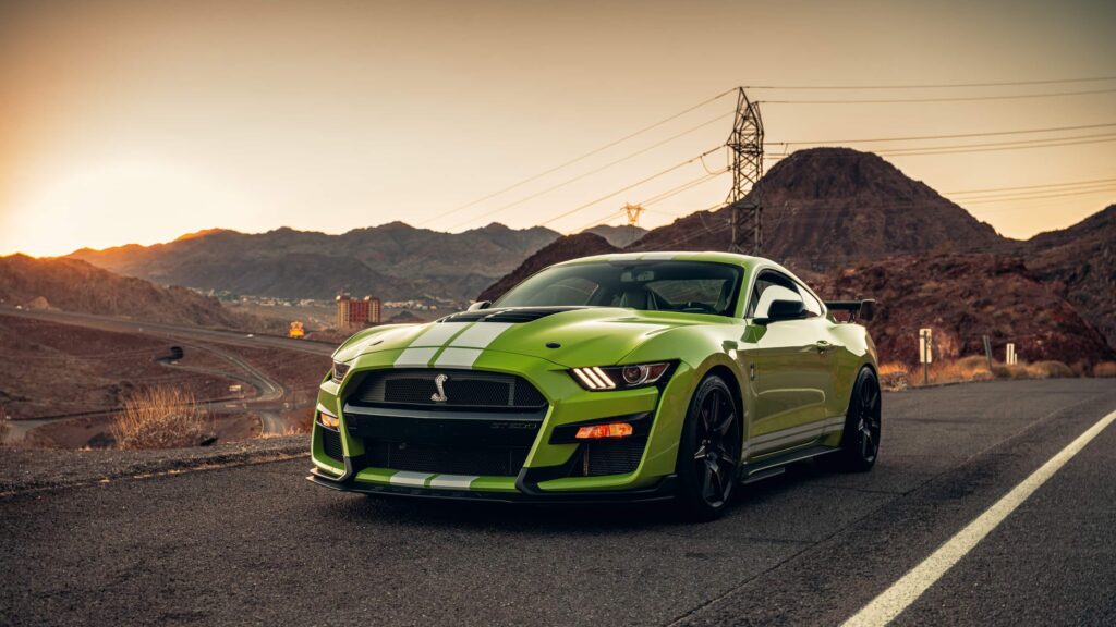 ford-mustang-shelby-gt500-usa-qh-2560x1440